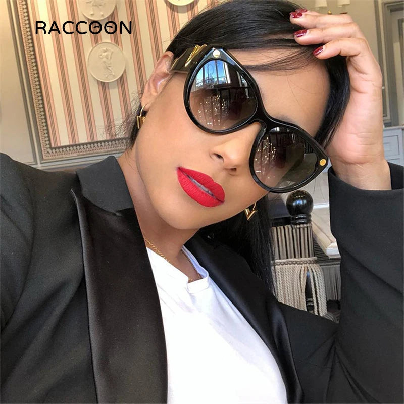 2023 New Luxury Brand Black Oversized Shades Lady Refined Design Large Big Sun Glasses Women Fashion V Cat Eye Sunglasses Uv400
